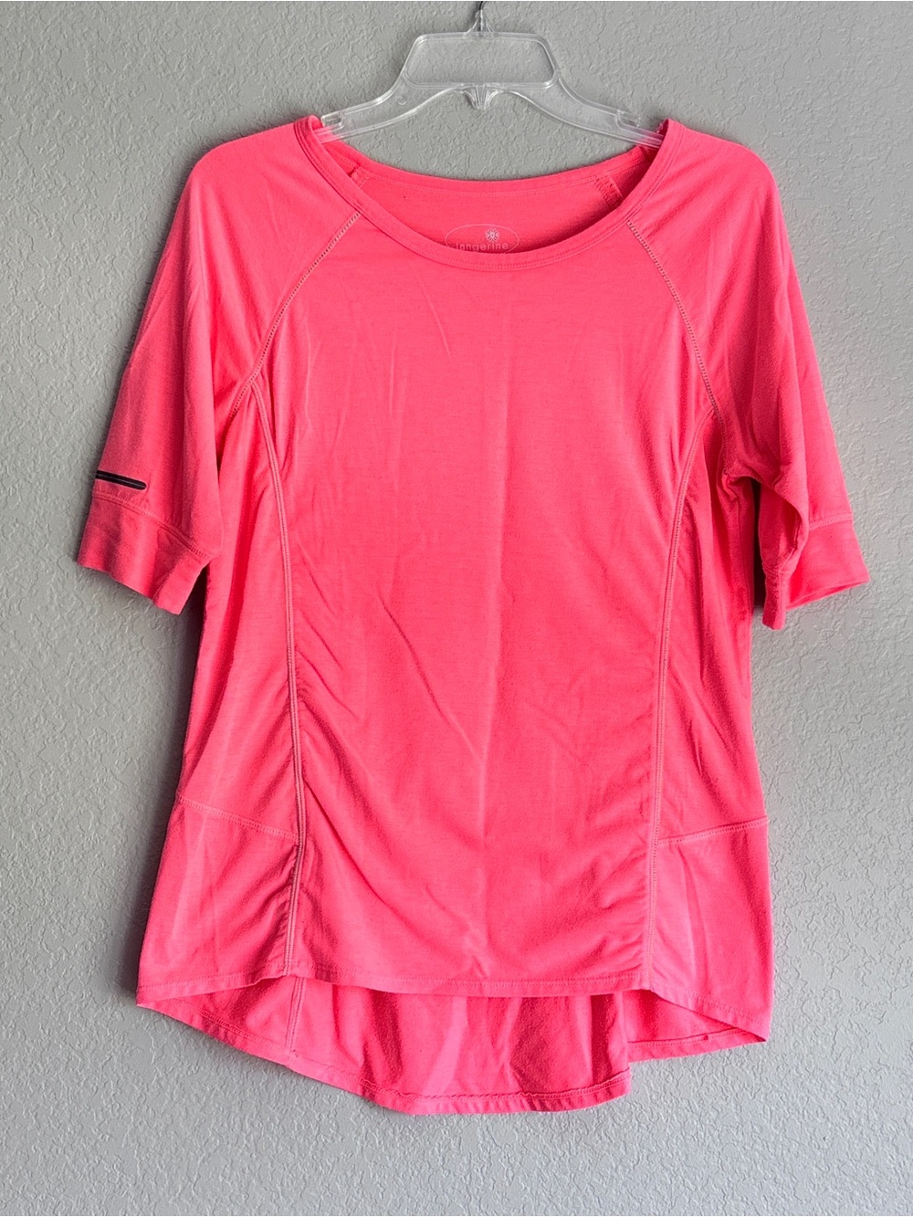 Tangerine coral Short Sleeve Active Tee women’s M elbow sleeves